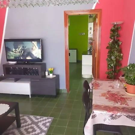 公寓 Bajo En Faromar 法罗德卡勒拉